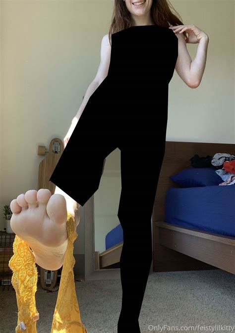 WOW look at her toes! – @censoredforbetaboys on Tumblr