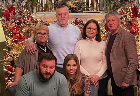 Семья Марка Бартона Фото — Фото Картинки