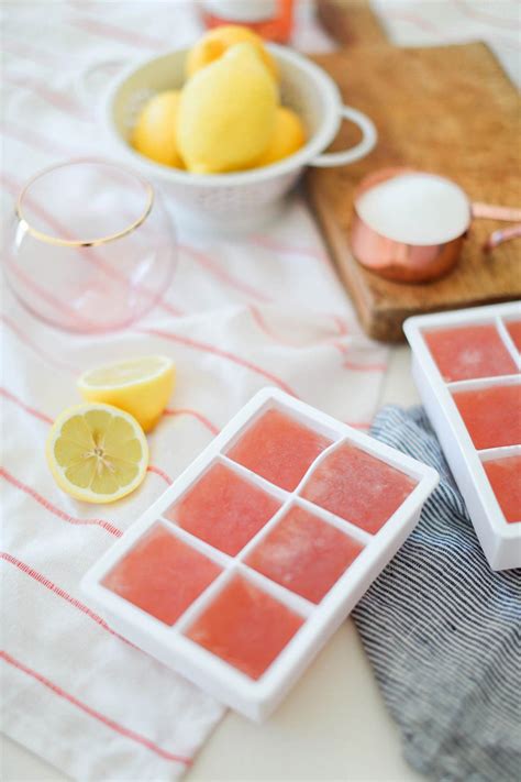 4 Simple Steps To Chill Out With A Homemade Frosé