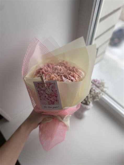 Весенний букет с шоколадными гортензиями | Flower boxes, Spring
