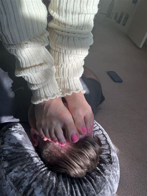 Successful Face Stand. Though only for a second. : r/Trample