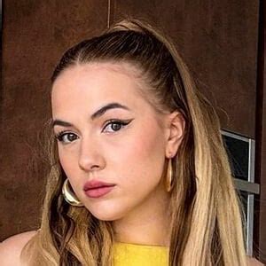 b.eleanor_ - Trivia, Family, Bio | Famous Birthdays