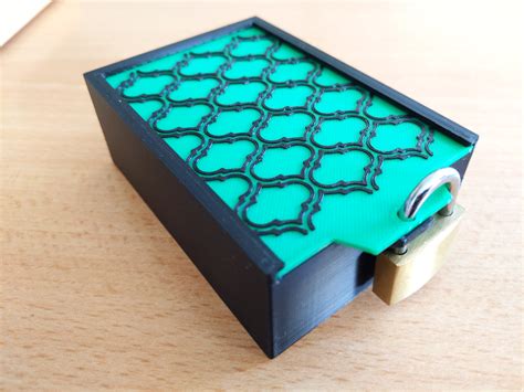 Lock Box with Sliding Lid by lavamind | Download free STL model