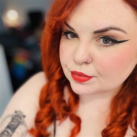 First look at Carrie Hope... - Musicals & Shows On Tour UK | Facebook