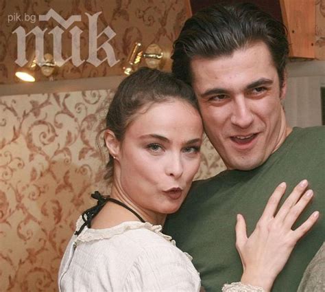 Йоана Буковска се фука: Мъжът ми ме обсипва с диаманти! - Информационна ...