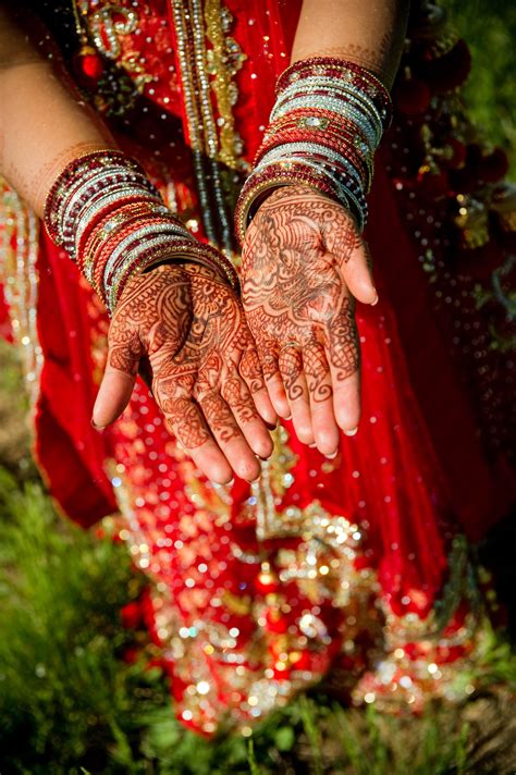 traditional bridal henna