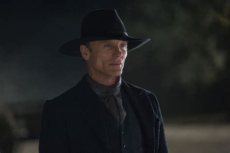 Westworld Review: HBO's New Series Is Bold, Compelling | Collider