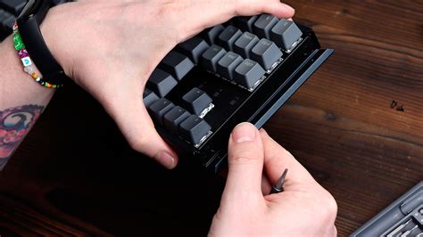 Как поменять свитчи на клавиатуре без пайки