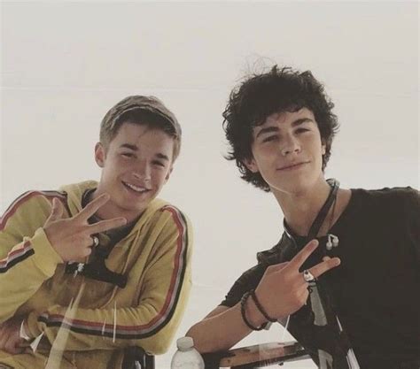 zackary arthur chucky filmes series  filmes