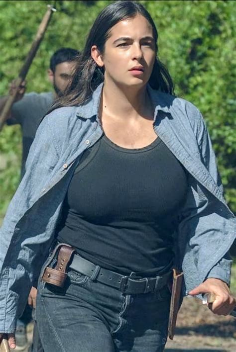 Alanna Masterson (2pics) : r/Celebswithbigtits