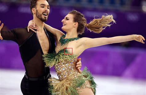 Ice dancer calls wardrobe malfunction her 'worst nightmare'