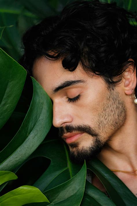 384.564+ Fotos y Imágenes de Hombres+desnudos+gay Gratis · Banco de