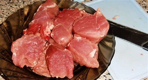 Покупаю мясную вырезку, режу на кусочки и готовлю кляр… Эконом-блюдо на ...