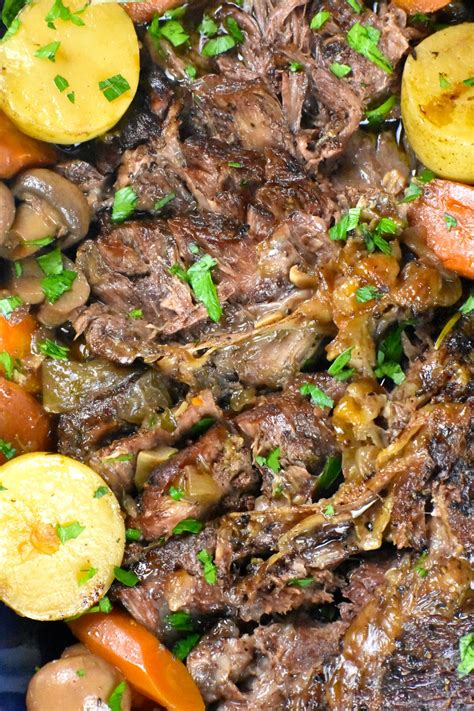 English Cut Chuck Roast Recipes at John Brunner blog
