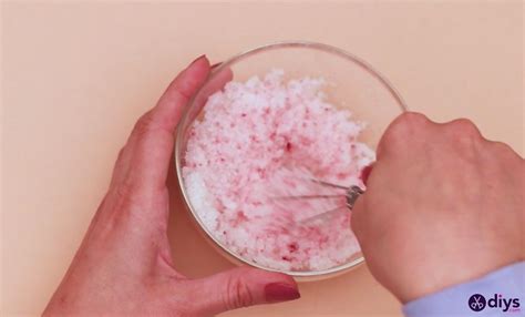 DIY Face Scrub Recipe: Gentle Exfoliant for Your Skincare Routine