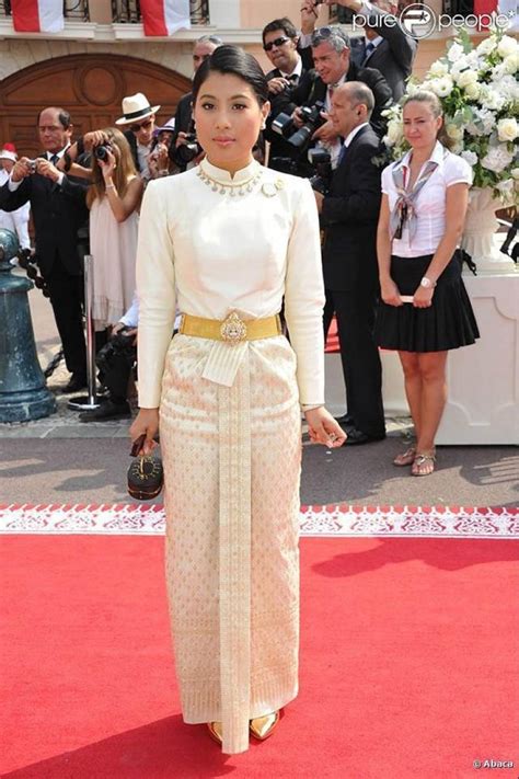 Modern princesses from all over the world - Pictolic