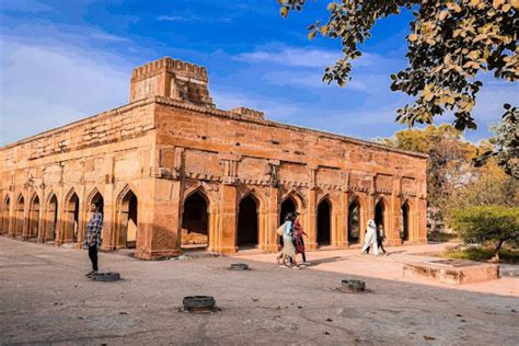 Exploring The Historical Land of Chunar : Where Majestic Tales, Meet ...