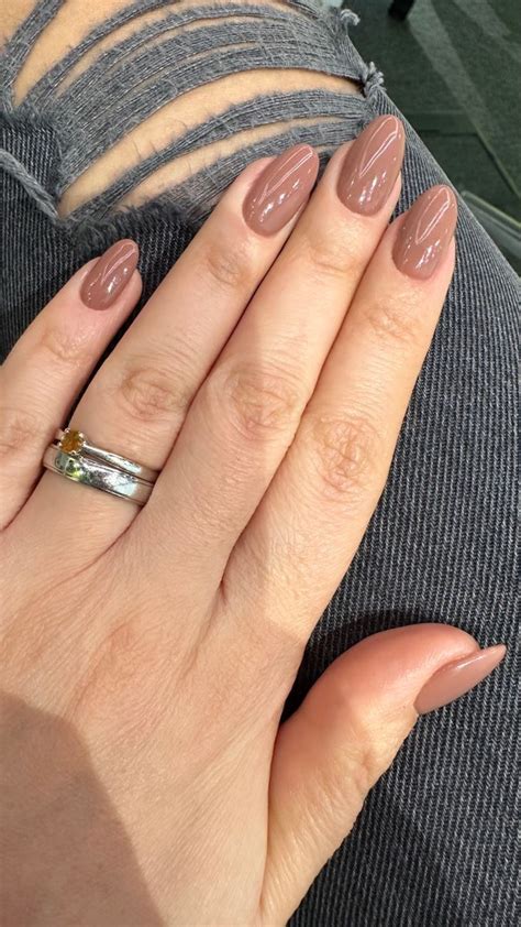 Milk chocolate nails 🍫🤎 | Simple nails, Gel nails, Nail colors
