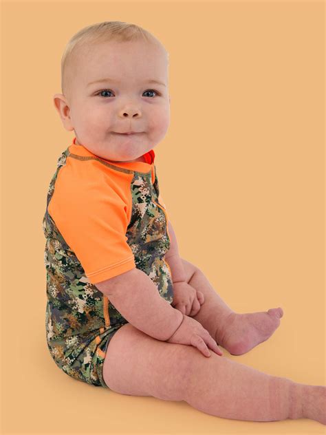 Wholesale Baby Boys Classic Camo Short Sleeve One Piece Rash Guard