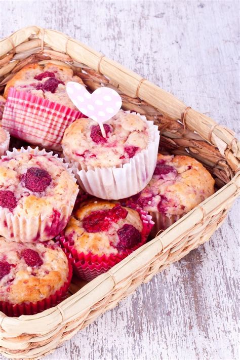 Fluffiest Raspberry Muffins Recipe for Sunny Mornings - 10 Below Ice-cream