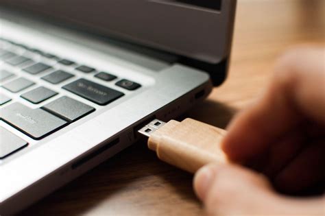 boot  usb standfast creative