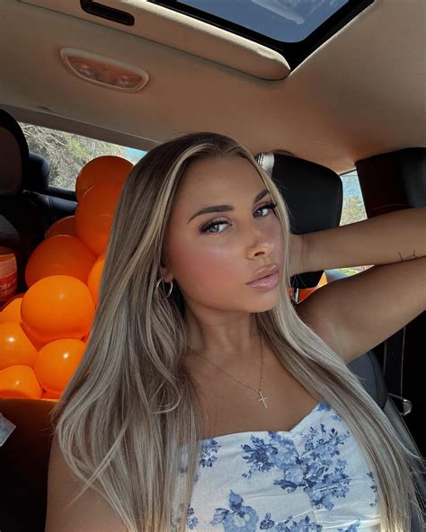 ASHLEY CARR (@ashleyycarrr) • Instagram photos and videos