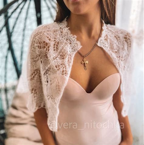 Кружевная пелерина из кидмохера | Модели, Кружевные летние платья, Наряды