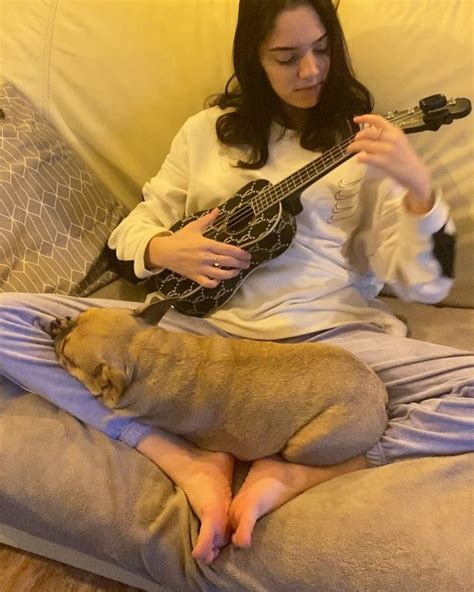 Олимпийские игры on Twitter: "Фигуристка Евгения Медведева в необычном ...