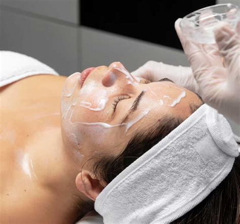 Chemical Peels - SkinMedica Transform | The IV Lounge