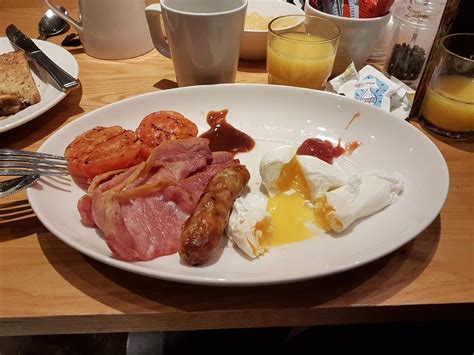 Guests are complaining about the service at premier inn oldham broadway hotel chadderton oldham 2