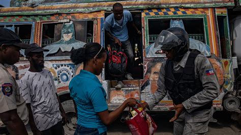 Haitian Kidnappers Threaten to Kill Missionaries - The New York Times