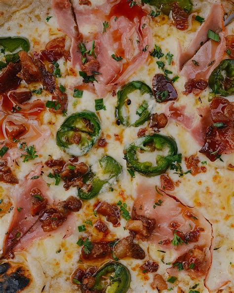 Muddled Thyme Brick Oven Pizza and Cocktails (@muddled_thyme