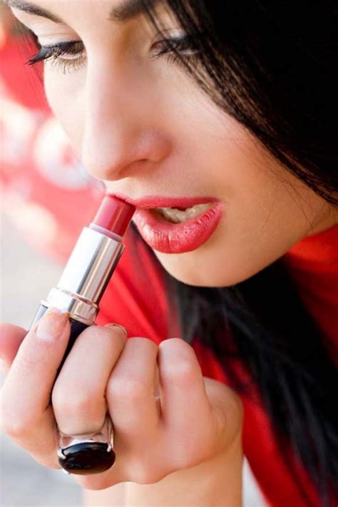 Fashion Cosmetics Making Womens Good Looking and Younger