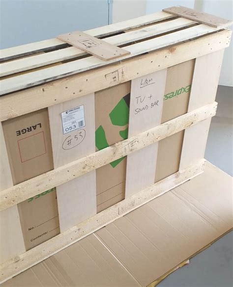 shipping  television cm relocation