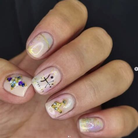 50 Captivating Pisces Nail Designs to Celebrate Your Zodiac Sign!