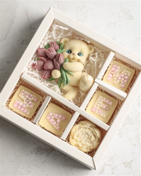 Шоколадный набор маме 🤗 | Mothers day chocolates, Edible creations ...