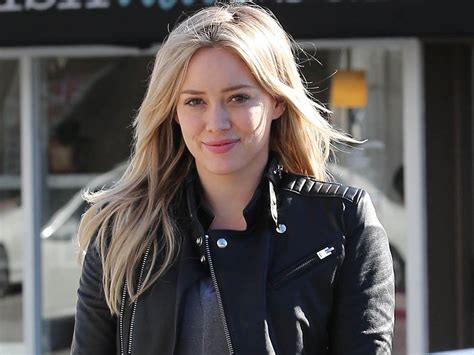 Hilary Duff : Son beauty look nude sous le soleil californien - Closer