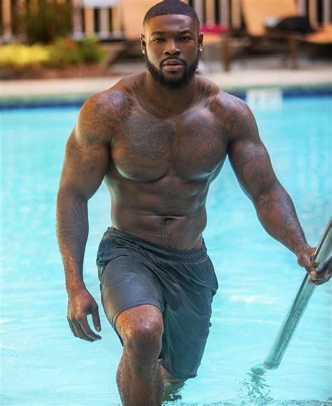 Pin on Man at the pool | El hombre de la piscina