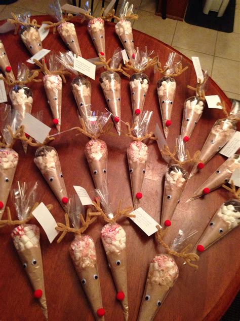 Easy Christmas Crafts Made With Candy