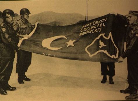 The flag presented to Turkish soldiers in Korea by Australian soldiers ...