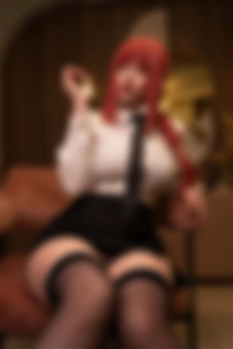 Makima by Alina Becker : r/cosplaygirls