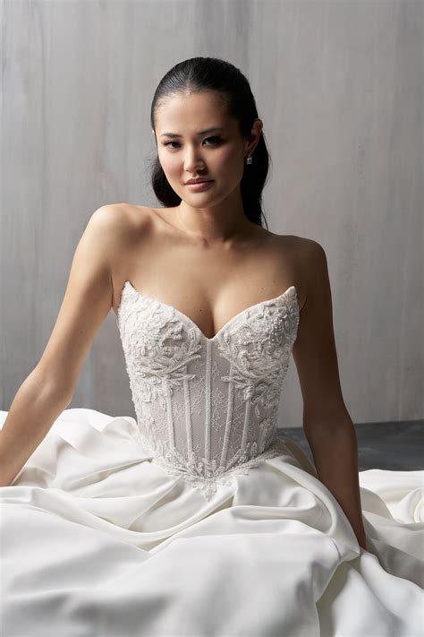 Couture Wedding Dresses | Allure Bridals