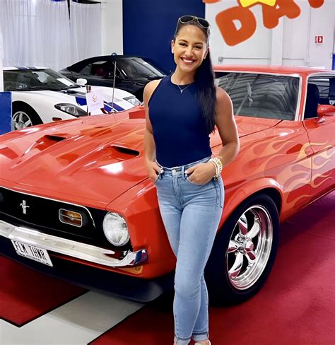 Did Emily Compagno Get Married In 2025? Unpacking Her Marital Status