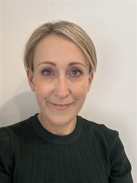 How to accurately convert your local time to 49 est today 5