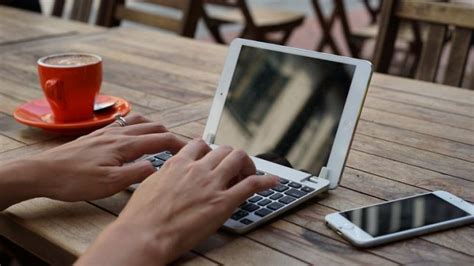 Про MacBook-и с сенсорным экраном | alexmak.net