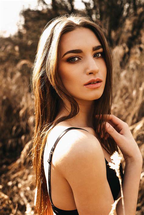 Elouise - Models On Stage