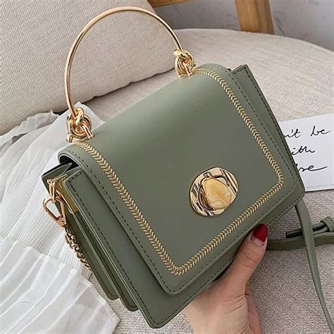 Сумка, которая идеально, подойдет для летних прогулок. | Purses and ...