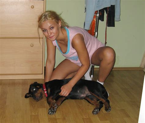 Downblouse and Nipple Slips 6 Porn Pictures, XXX Photos, Sex Images