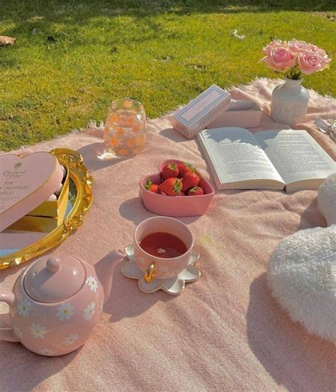 ⛱ мой список книг на лето: 1. Николя Барро «Париж — всегда хорошая идея ...