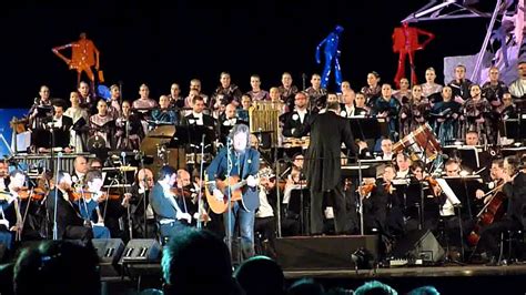 Zucchero Domenica - YouTube